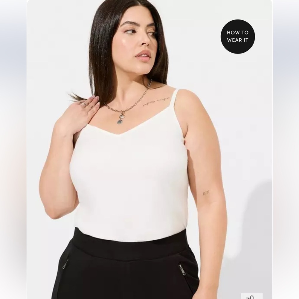 Torrid -NWT- Cloud Dancer - Ava Stretch Challis Cami